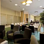 North Point Hotel