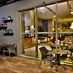 North Point Hotel 4*