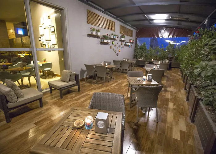 North Point Hotel 4*