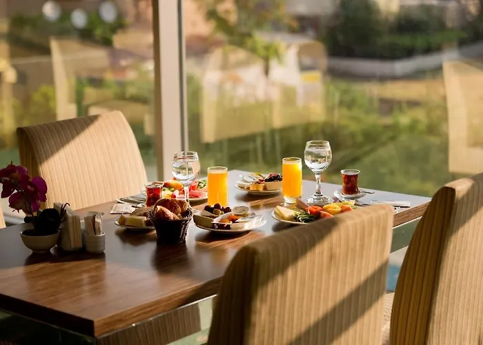 North Point Hotel 4*