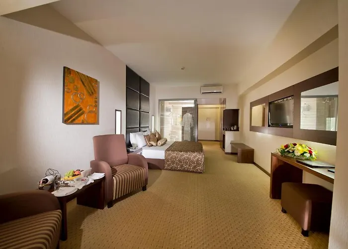 Hotel North Point 4*