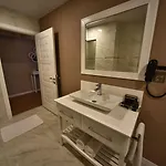Hotel North Point 4*