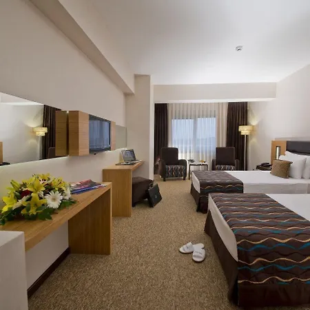 North Point 4*