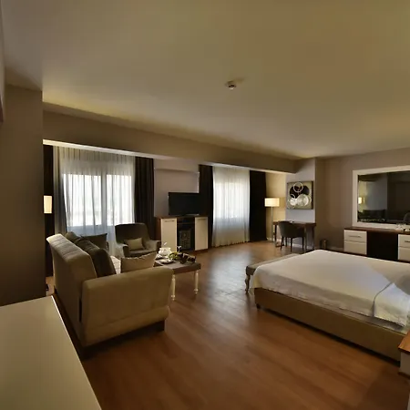 North Point Hotell 4*