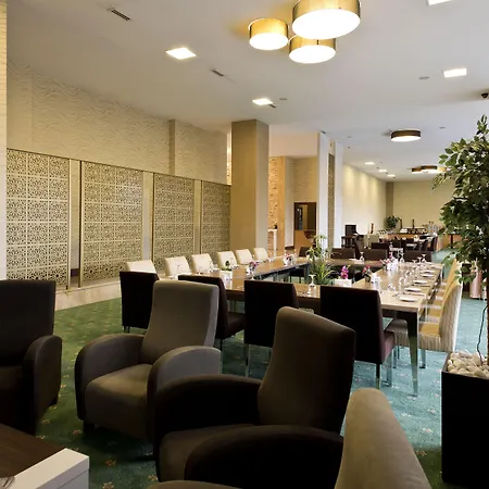 North Point Hotel
