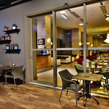North Point Hotell 4*