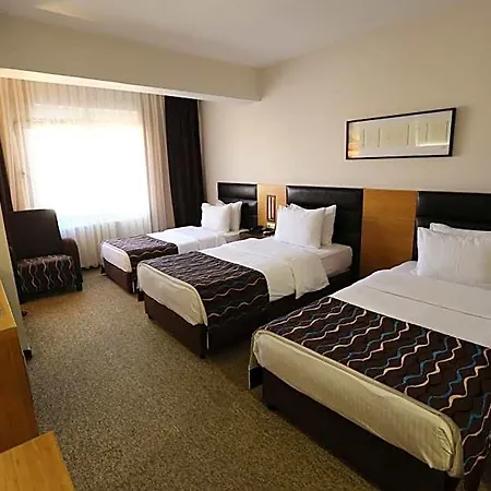 North Point Hotel 4*