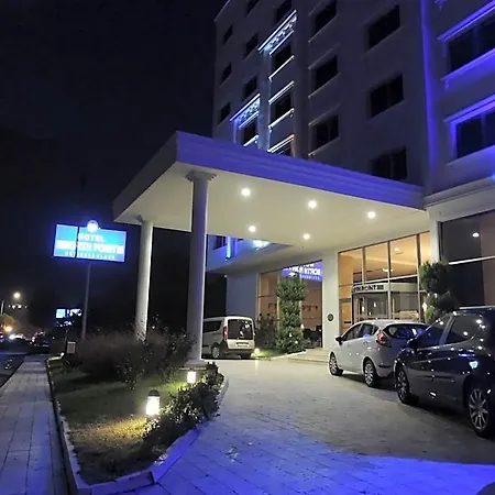 North Point 4*