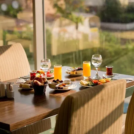 North Point Hotel 4*