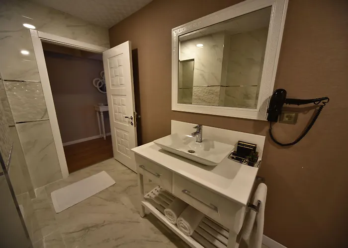 Hotel North Point 4*