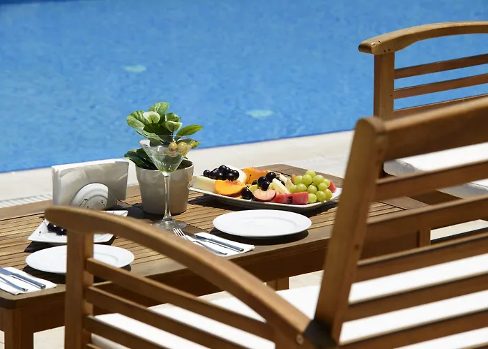 Hotel North Point 4*