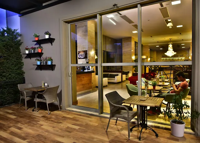 North Point Hotel 4*